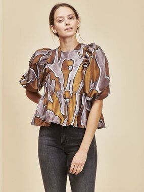 HUNTER BELL Harlow Top 
Abstract Print Puff-Sleeve Peplum Top